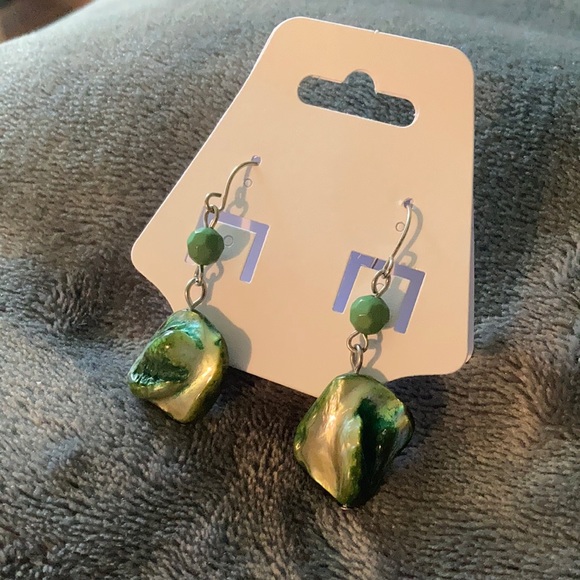 Green Stone Dangle Earrings - Picture 1 of 1